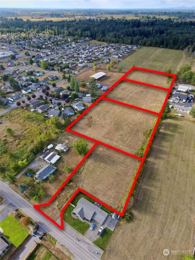 Overhead view with approximate boundaries in red.