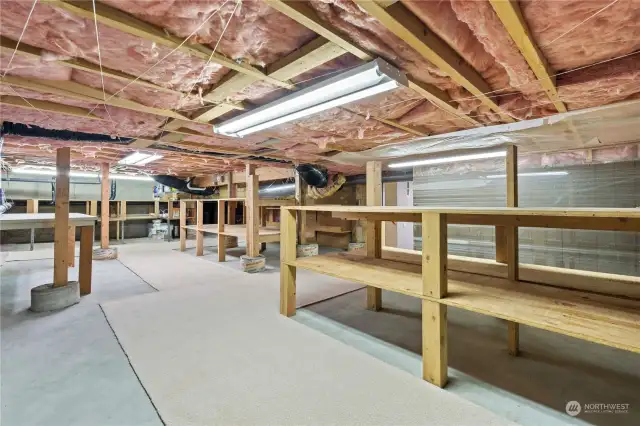 1,100sqft dry and heated storage is under the home