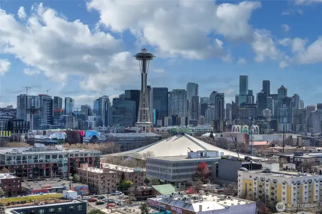 Close to Seattle Center and quick access to the city.