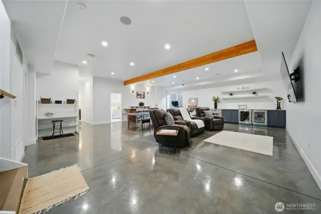 Lower Level Great Rm