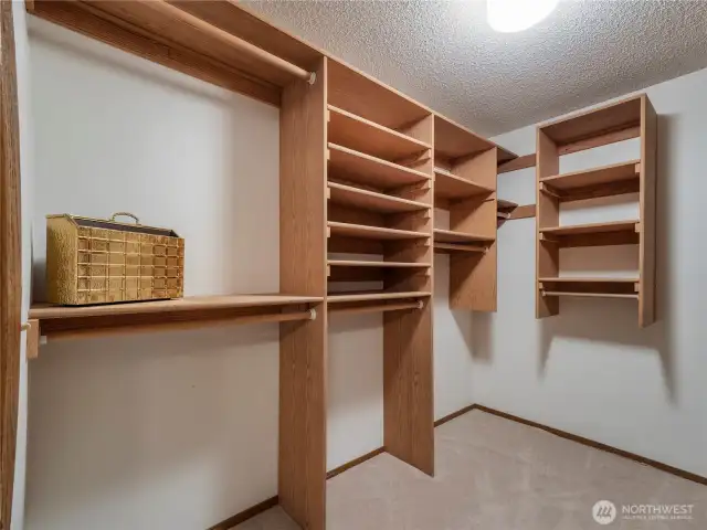 Large walk in closet right off the primary bed and bathroom.