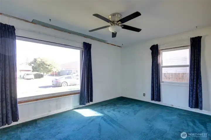 Bedroom #2, cont