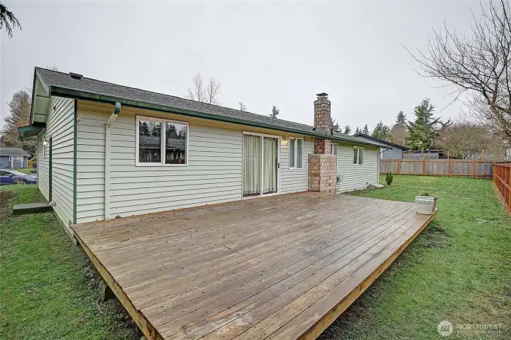 LARGE back patio for extra outdoor living space!
