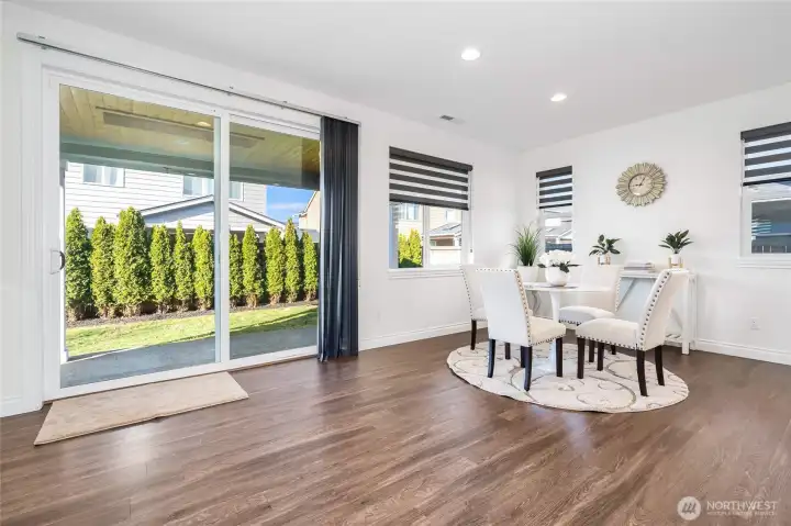 Kitchen eating nook.