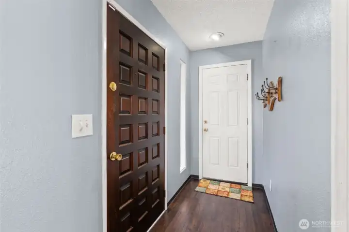 Entry way/garage door