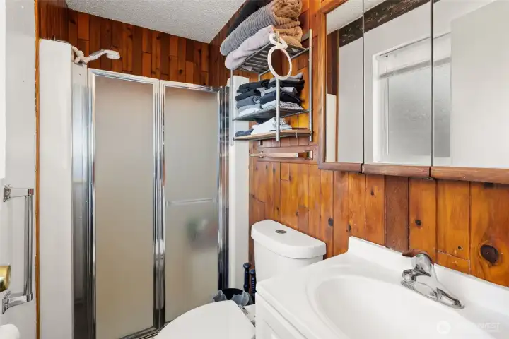 3/4 bath off primary