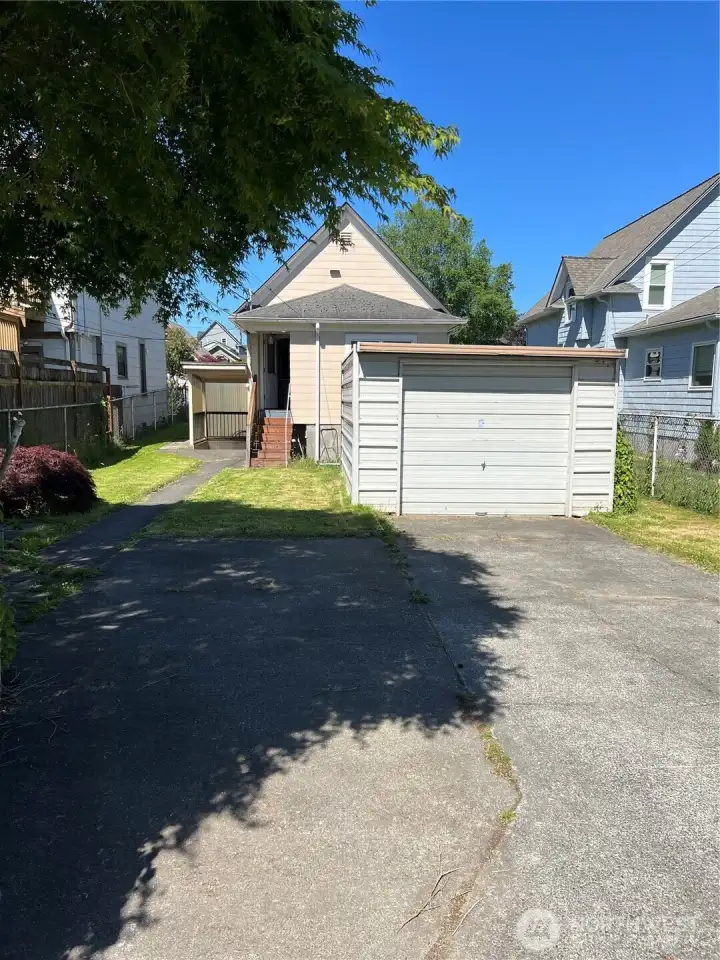 Alley driveway entrance. Alley driveway entrance.
