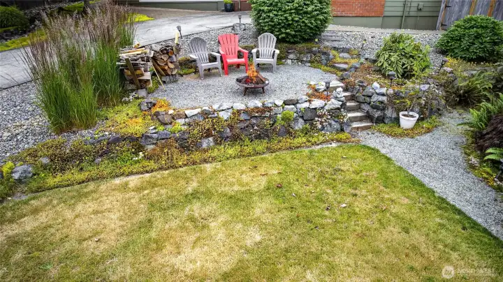 Elevated Fire Pit area. Elevated Fire Pit area.