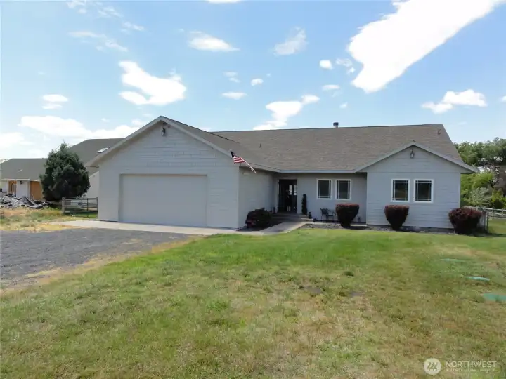 Front of home, 450 ft off the dead end street