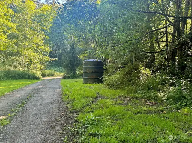 Steinman Lane. Notice the Septic Aeration tank which is a pretty pricey item that could help with development.