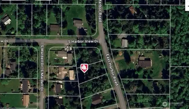 Harbor View Dr is a loop.  Lot 124, Division 1 is the second lot from the corner of the north Harbor View Dr loop-end, and East Harbor Road.