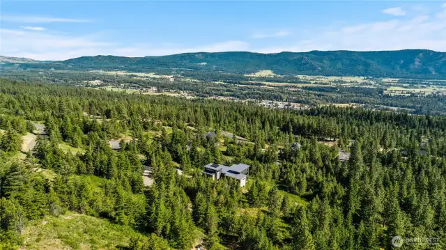 Aerial view of Skyline Ridge and homesite