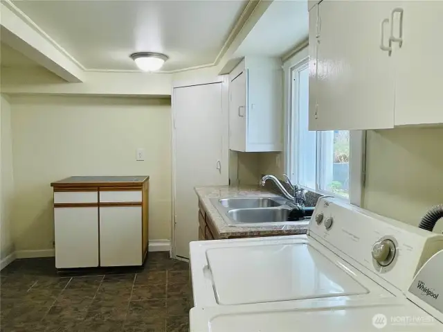 Basement washer and dryer