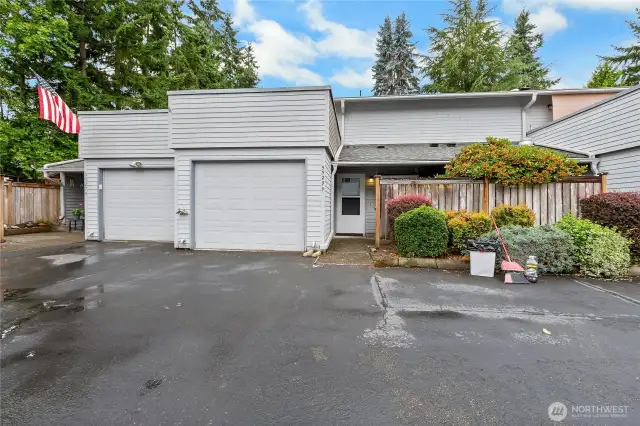 Another view of condo entrance