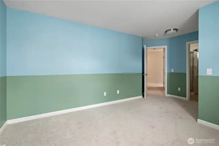 Upper Large Bedroom with Private Bath