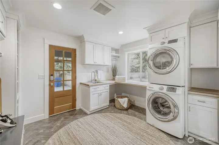 Utility Room with seperate 1/2 Bath on Main