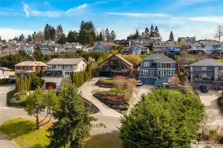 Located in a beautiful neighborhood and surrounded by other beautiful homes.