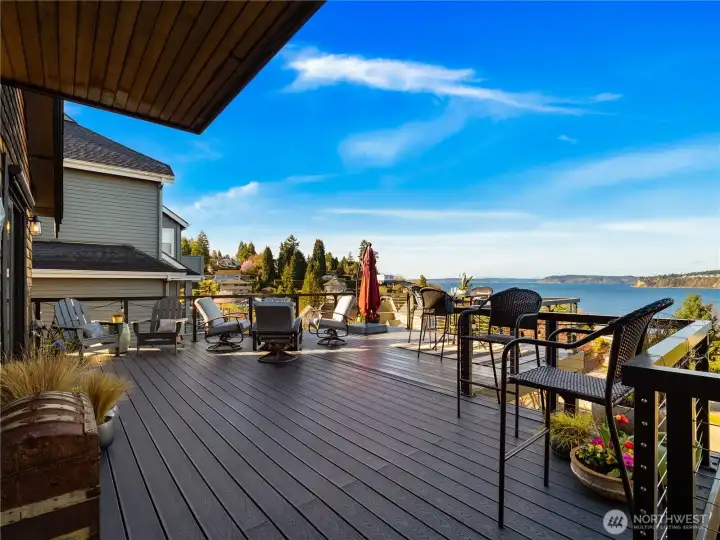 The view deck is roomy and is everyone's favorite spot in the home.