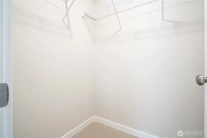 All bedrooms features walk-in closet