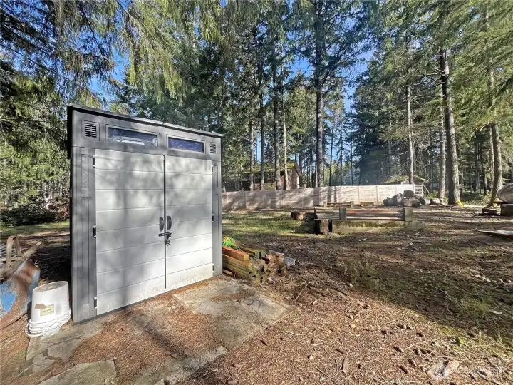 20 N Cod Pl has a storage shed