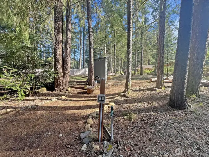 2 - 120 amp electric outlets & water