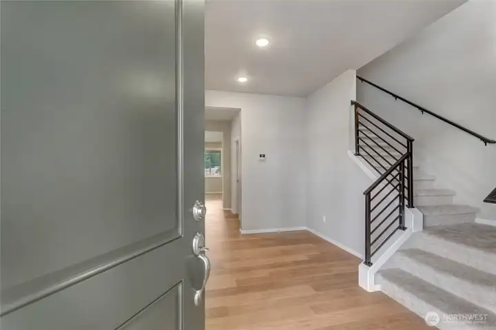 Photos are of a previously built Summit floor and may show an upgrade or a product no longer available.