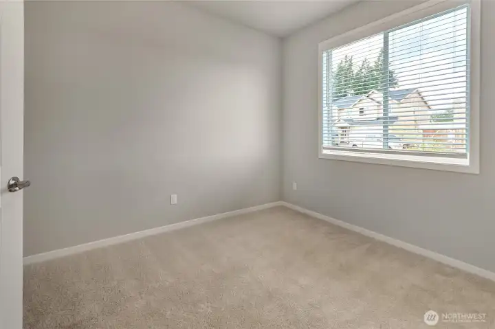Photos are of a previously built Summit floor and may show an upgrade or a product no longer available.