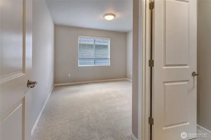Photos are of a previously built Summit floor and may show an upgrade or a product no longer available.