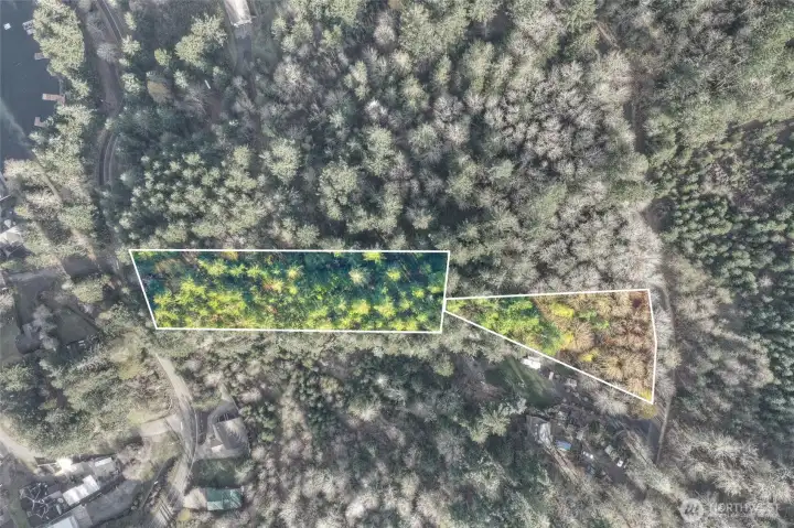 Two parcels for the price of one! Level building site accessed via Turkey Rd.