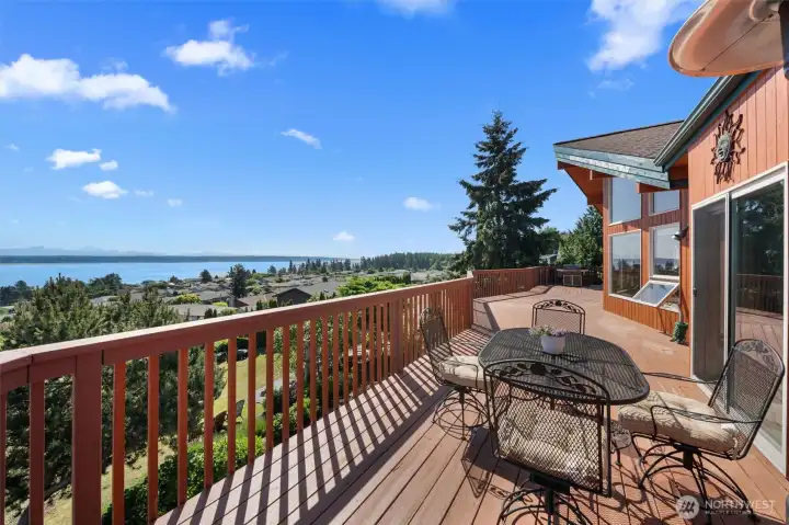 Host gatherings or savor your morning coffee on the spacious view deck.