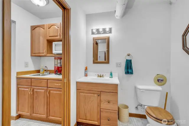 Extra .75 Bathroom