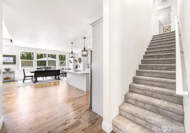 Fantastic lighting and lighting fixtures throughout