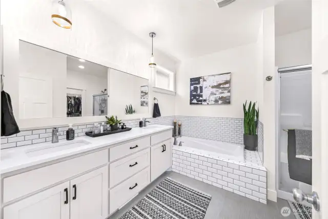 5 piece en suite