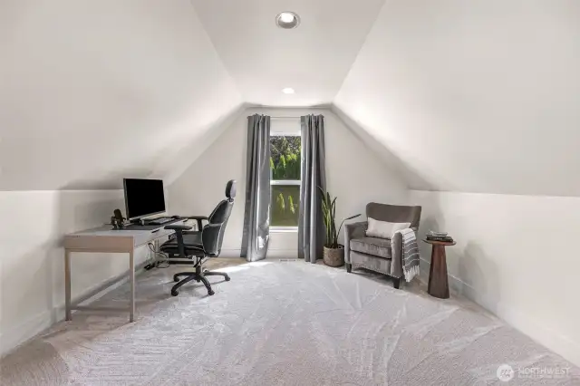 Light and bright and well maintained!