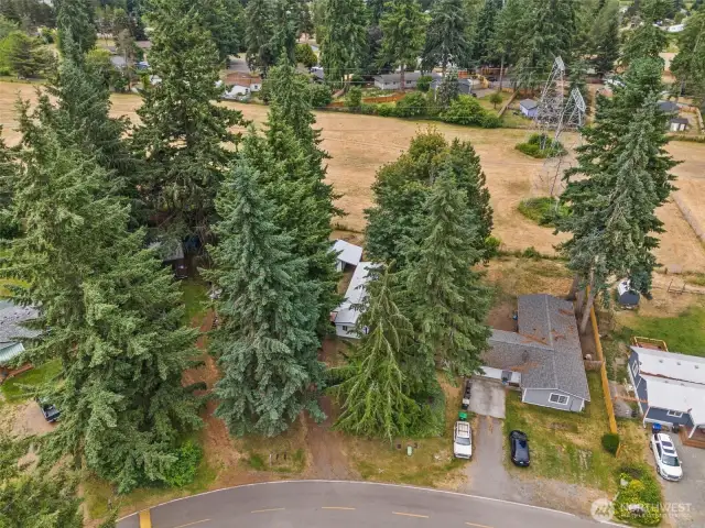 Greenbelt in the back of home for more privacy, no homes to look at.