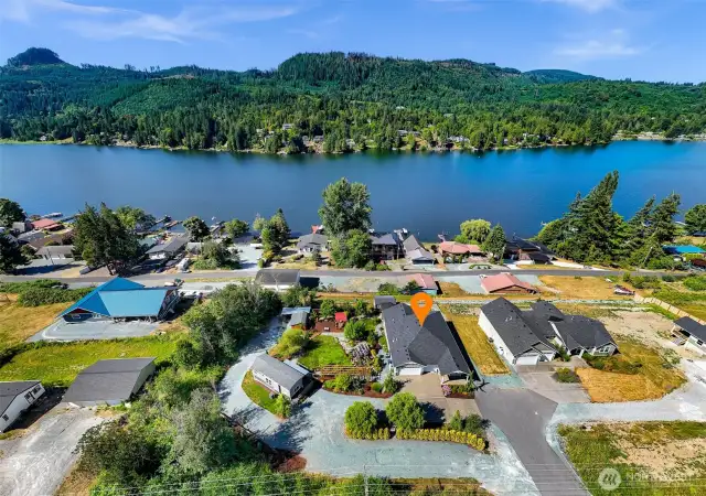 Lake view oasis!
