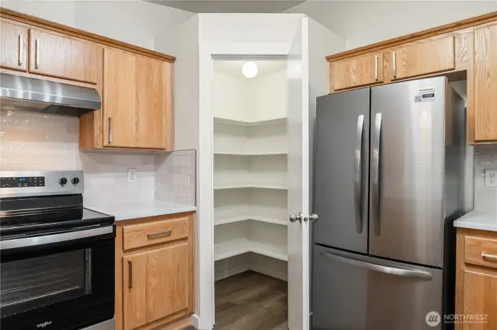 Walk In Pantry