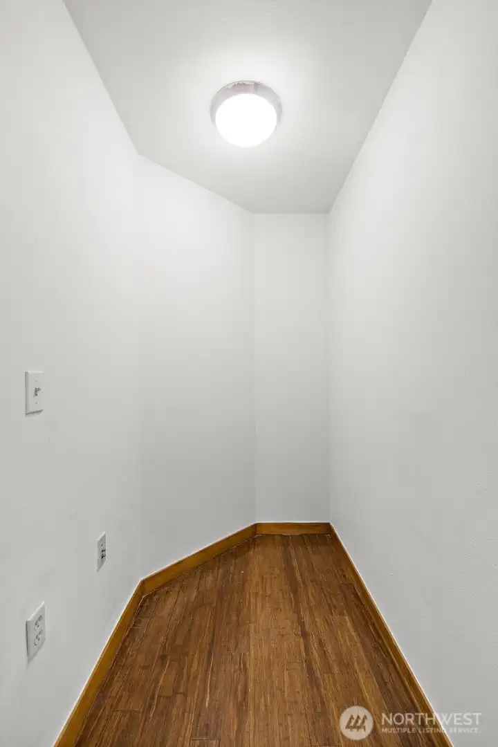 In unit office space