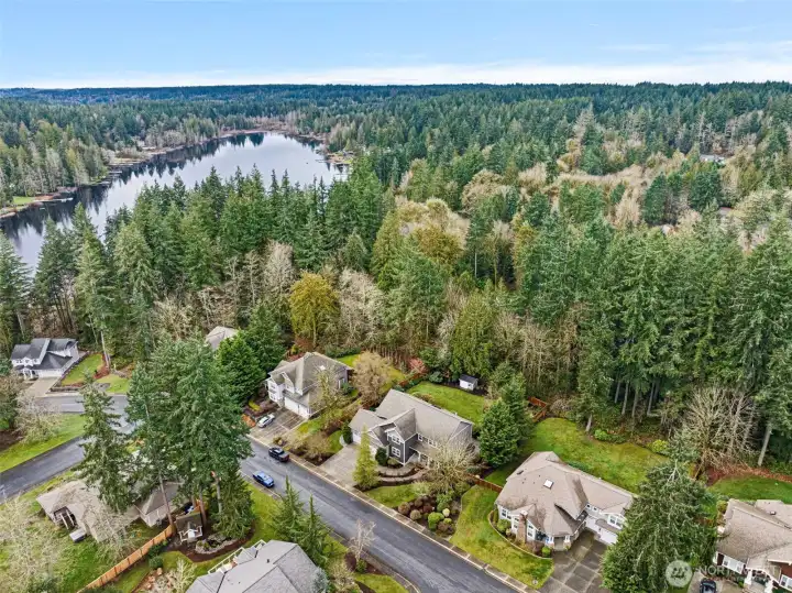 North Crescent Lake Estates abuts Crescent Lake which has a Public boat launch.