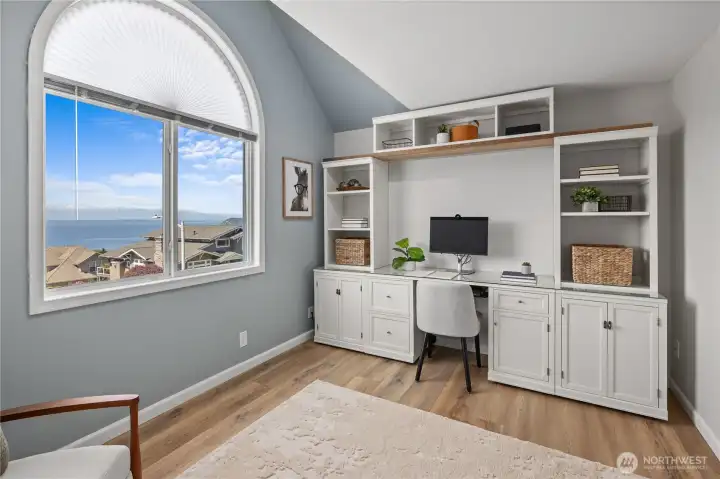 Sound + Mountain View window