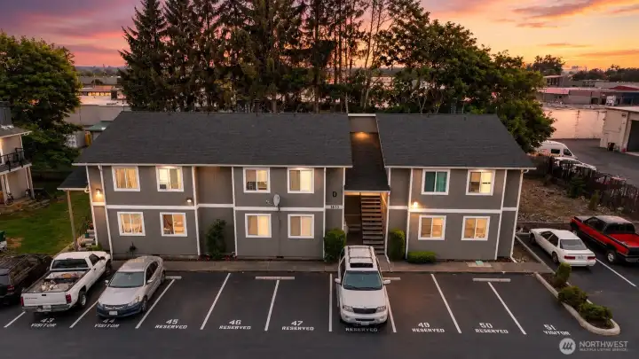 Welcome to your next 6-plex investment