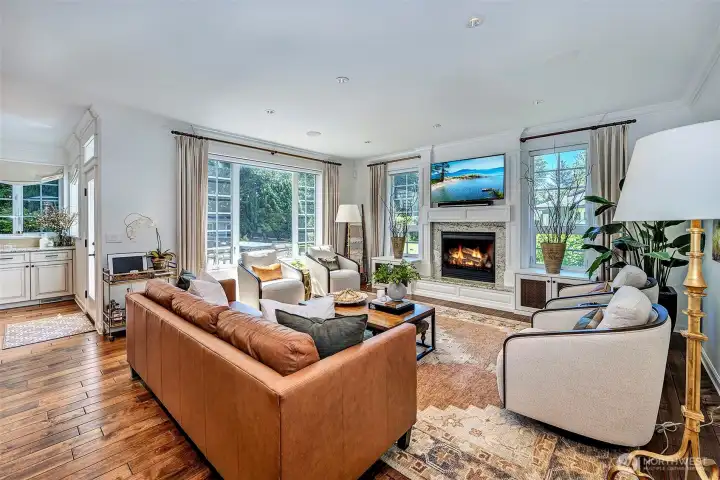 Light-filled and welcoming, this beautiful room flows seamlessly from the kitchen, creating the perfect place to gather with family and friends. Light-filled and welcoming, this beautiful room flows seamlessly from the kitchen, creating the perfect place to gather with family and friends.
