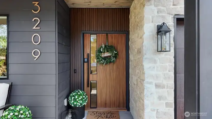 Beautiful custom front door Beautiful custom front door