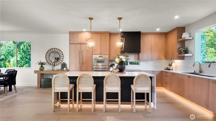 Gorgeous chef's kitchen with Thermador appliances Gorgeous chef's kitchen with Thermador appliances