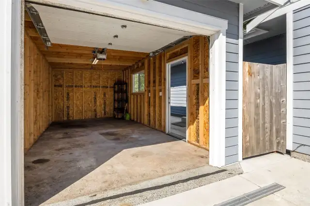 Large 1-car garage. Additional entrance to the house is just through the door