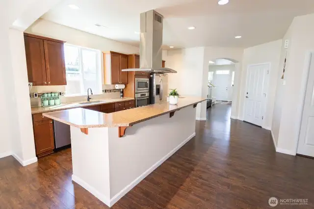 Chef’s Kitchen w/bar