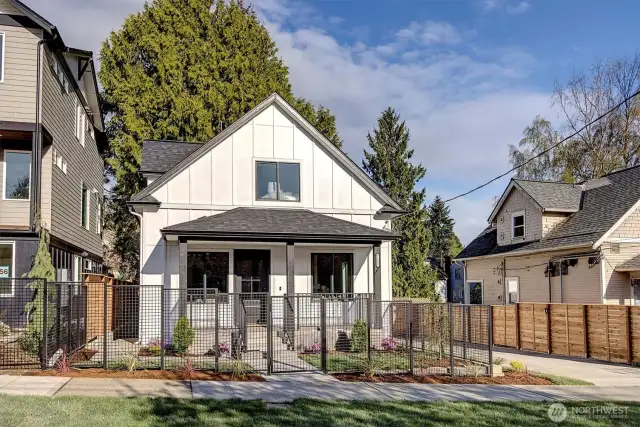Craftsman ready to impress.  Enter residence via spacious fully fenced & gated front yard.  Includes dedicated off-street driveway parking.