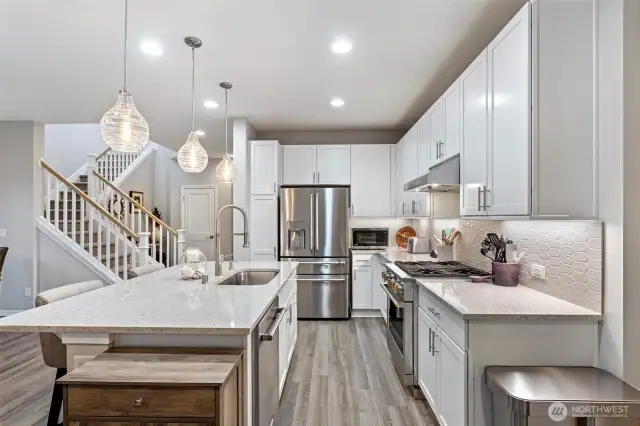 Newer Monogram 36" Gas Range