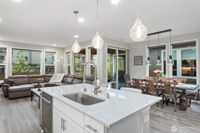 Floor to Ceiling Windows w/ Motorized Blinds