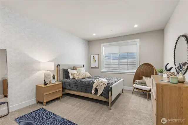 Spacious bedroom with en suite bath!